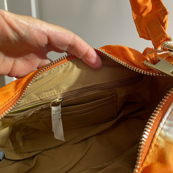 Vince Camuto Tie Dye Crossbody NWT - Picture 5 of 6